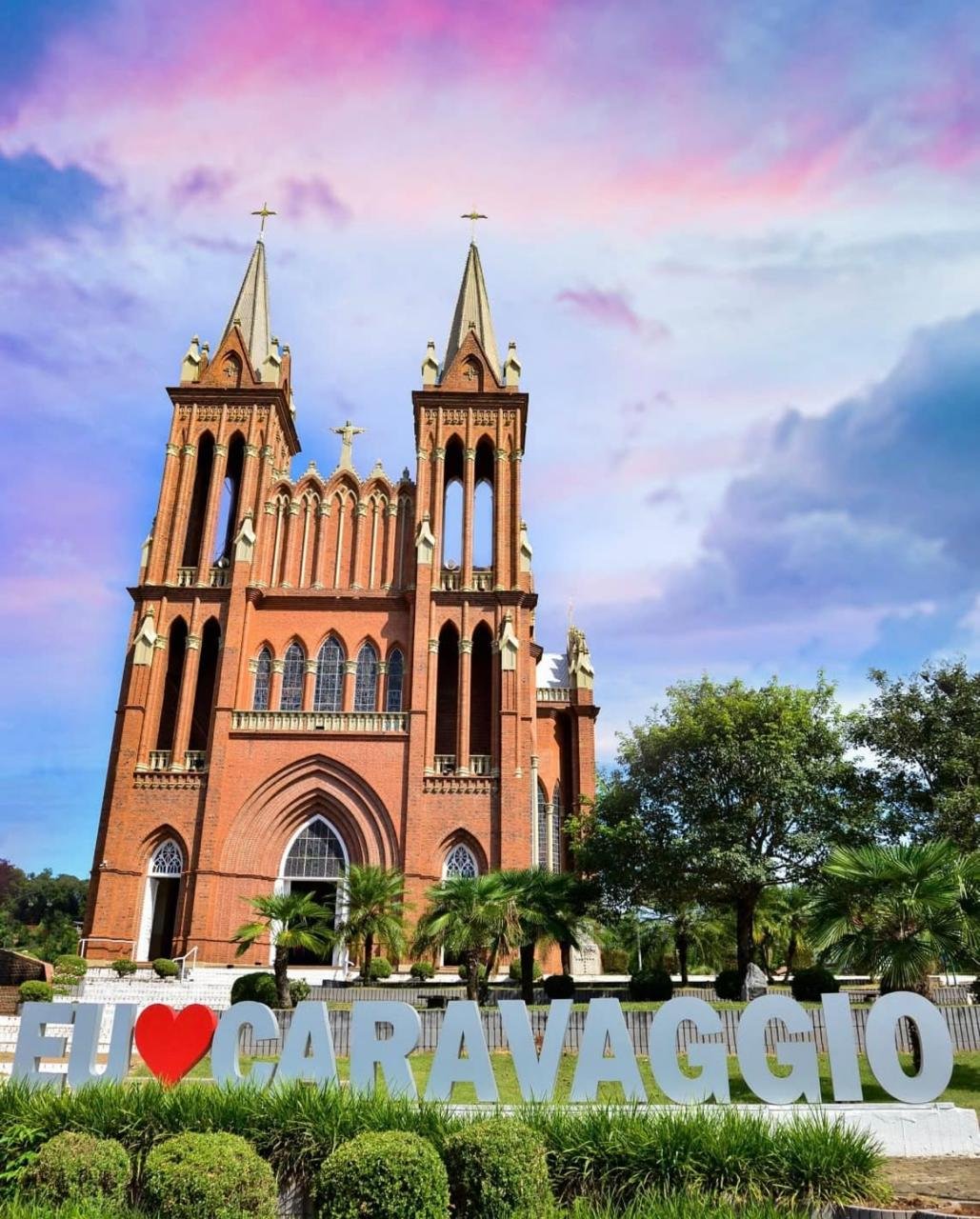 Fachada do Santuário Nossa Senhora de Caravaggio